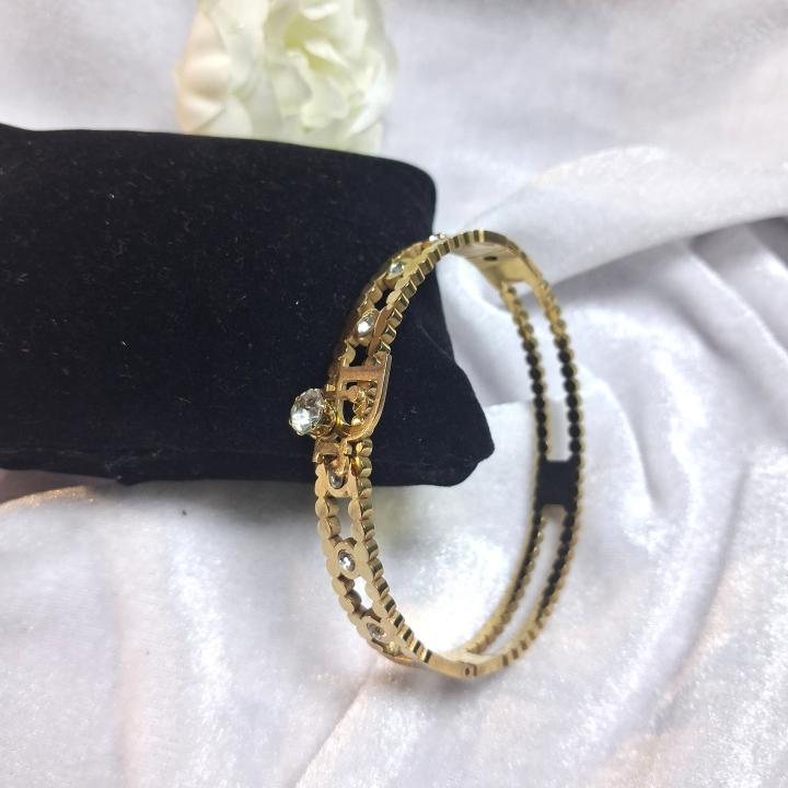 Majestic Crown Sparkle Bracelet