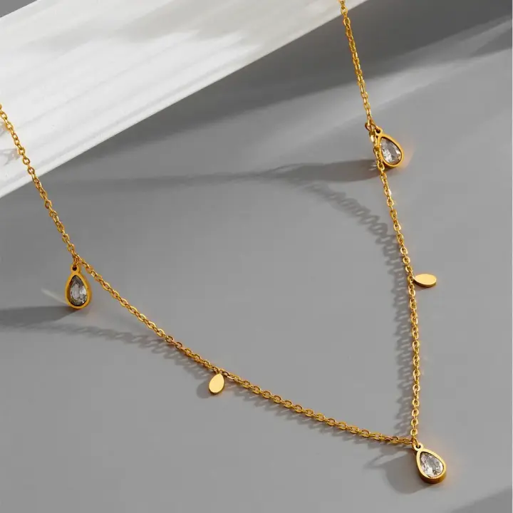 Elegant Waterdrop Necklace