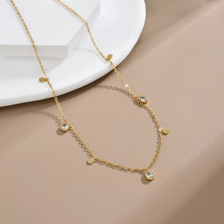 Elegant Waterdrop Necklace